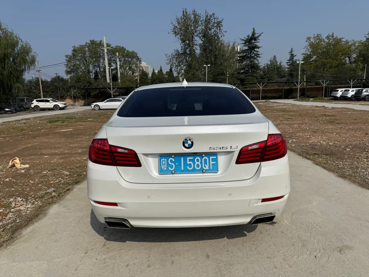 BMW 5 2017 525Li 9