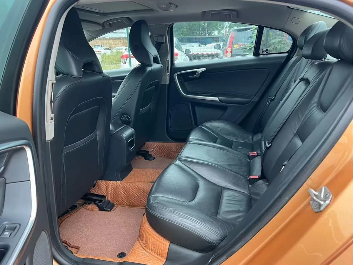 Volvo S60 2015 S60L 2.0T 5