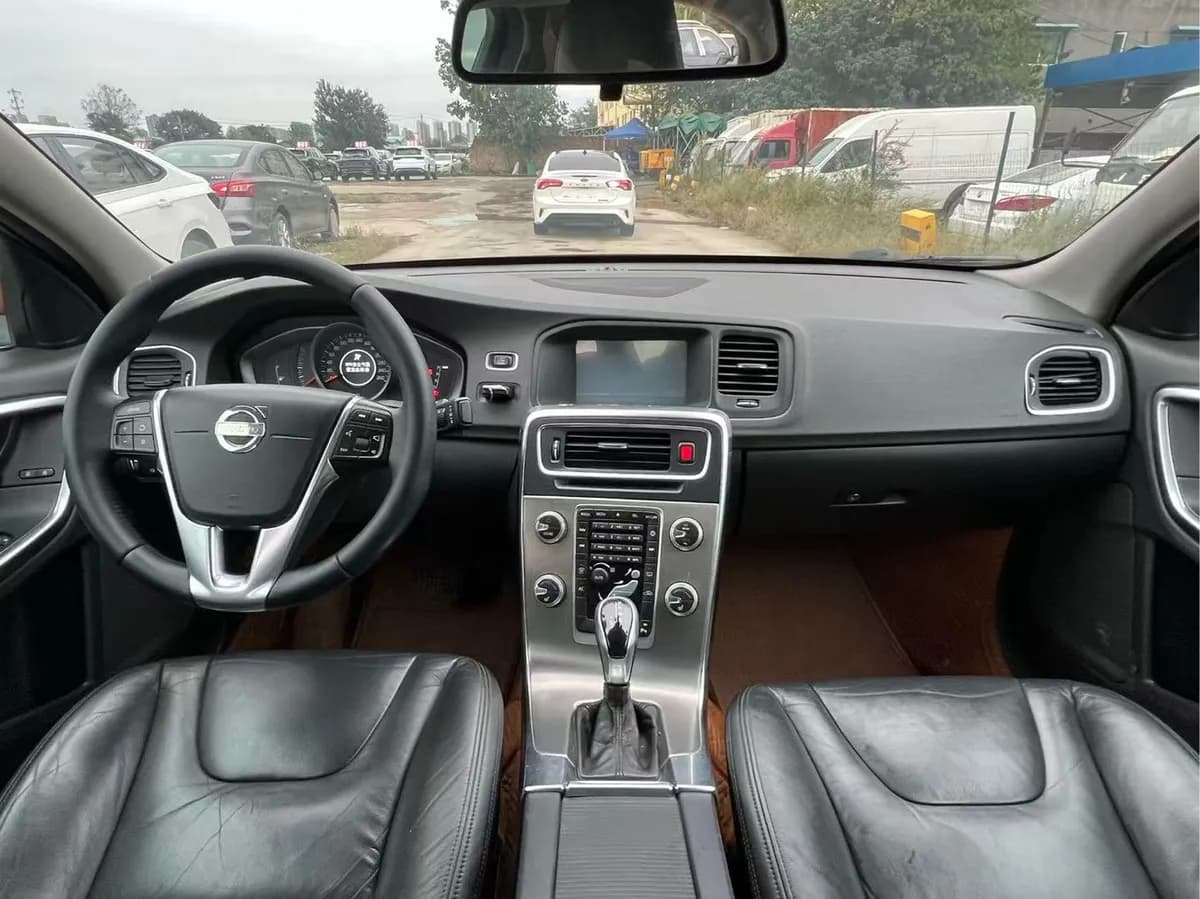 Volvo S60 2015 S60L 2.0T 6