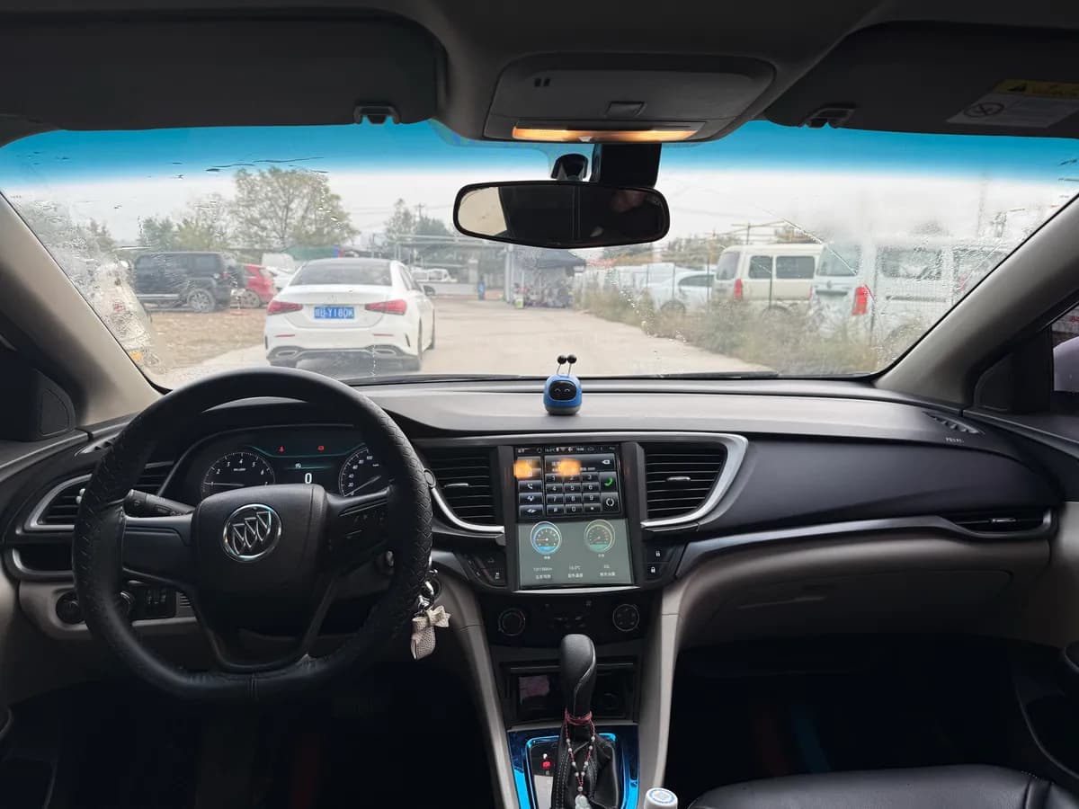 Buick 2016 15N 8