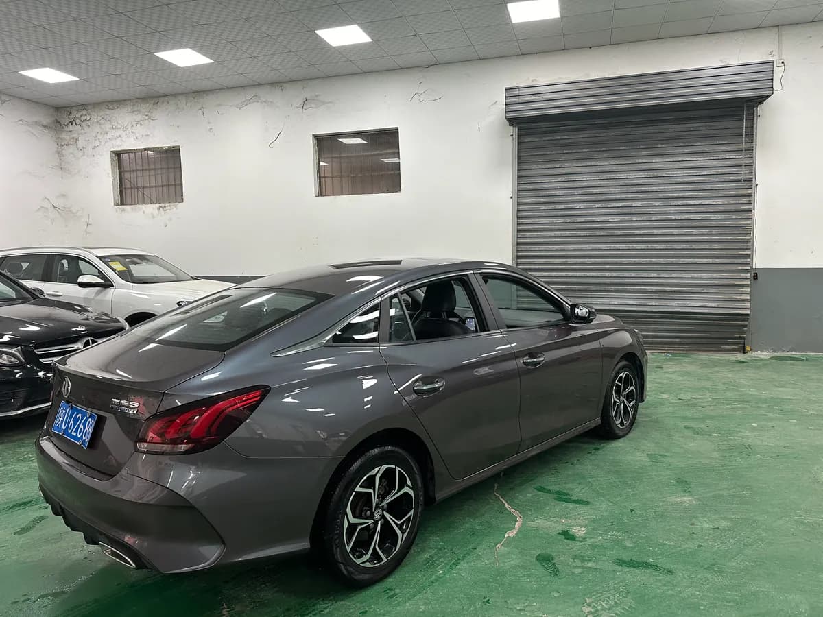 MG MG5 2022 180DVVT CVT 4