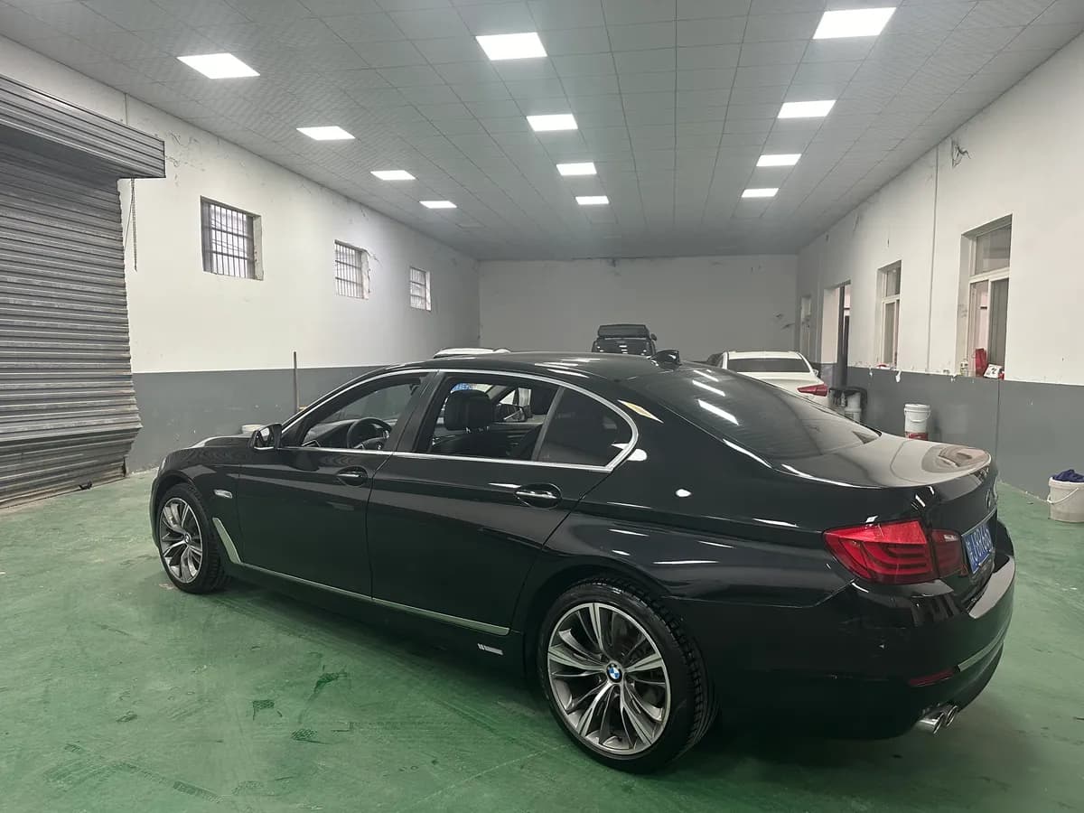 BMW 5 2012 520Li 6