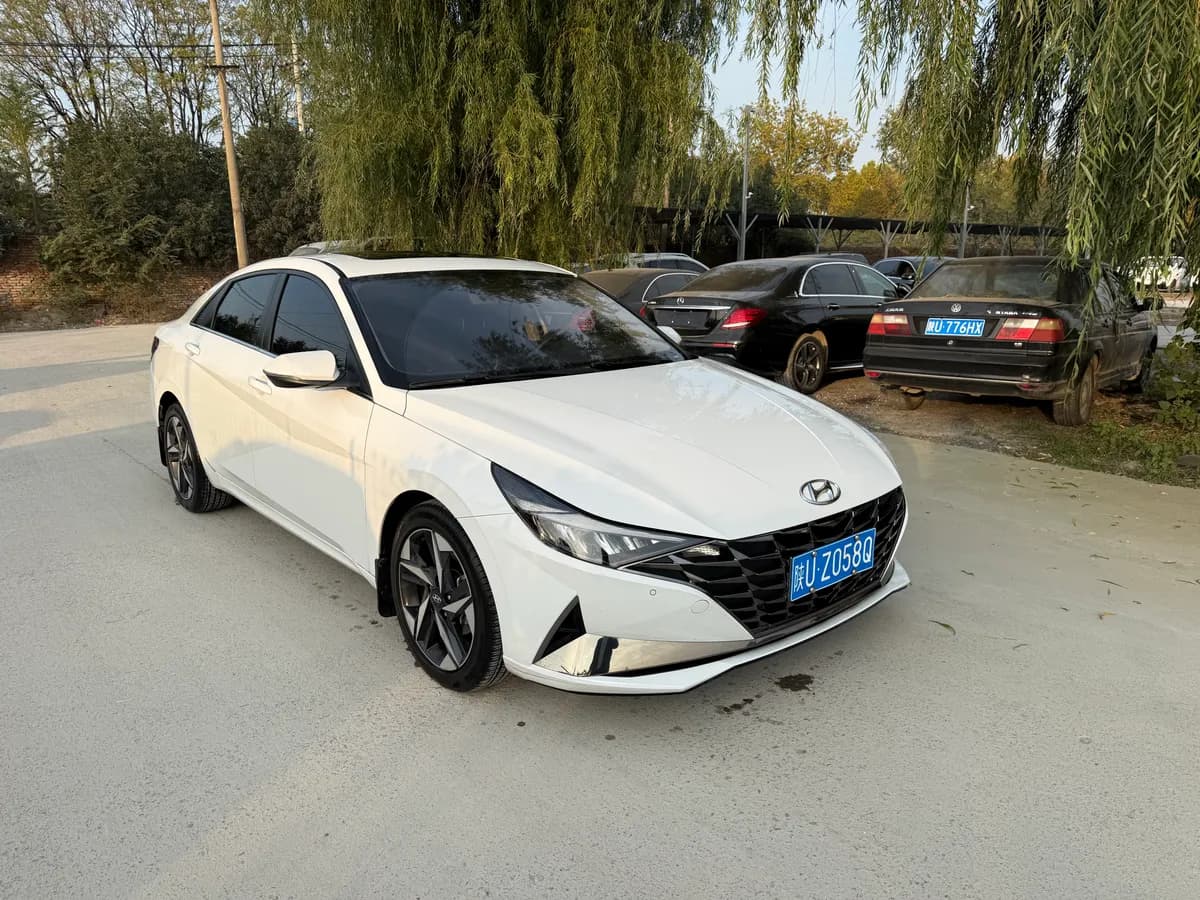 Hyundai 2022 1.5L CVT GLX 3