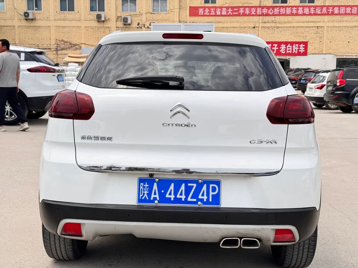 Citroen C3-XR 2015 1.6THP 8
