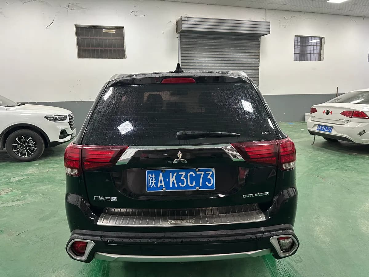 Mitsubishi 2018 2.4L 5 5