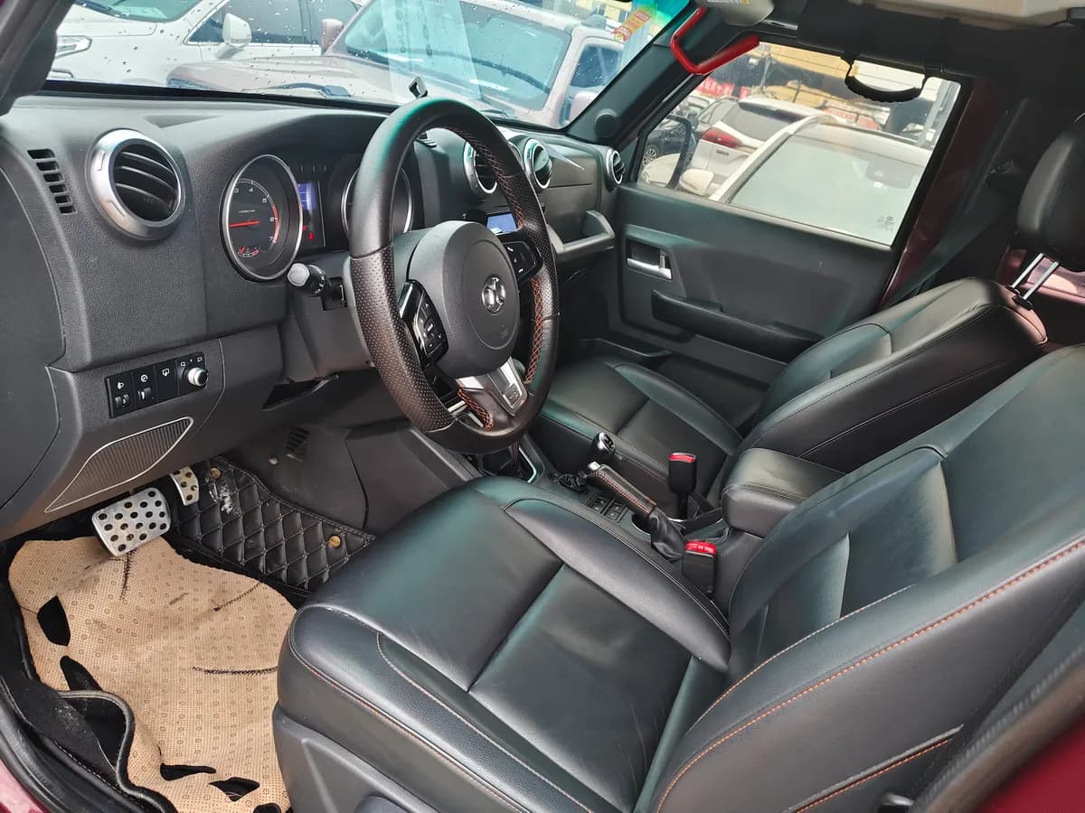 BAIC BJ40 2017 40L 2.3T 8