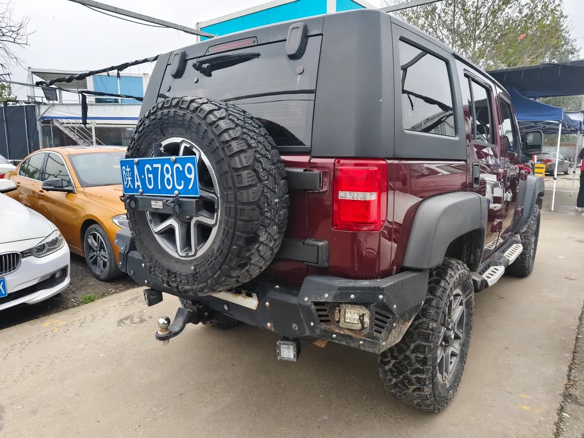 BAIC BJ40 2017 40L 2.3T 9