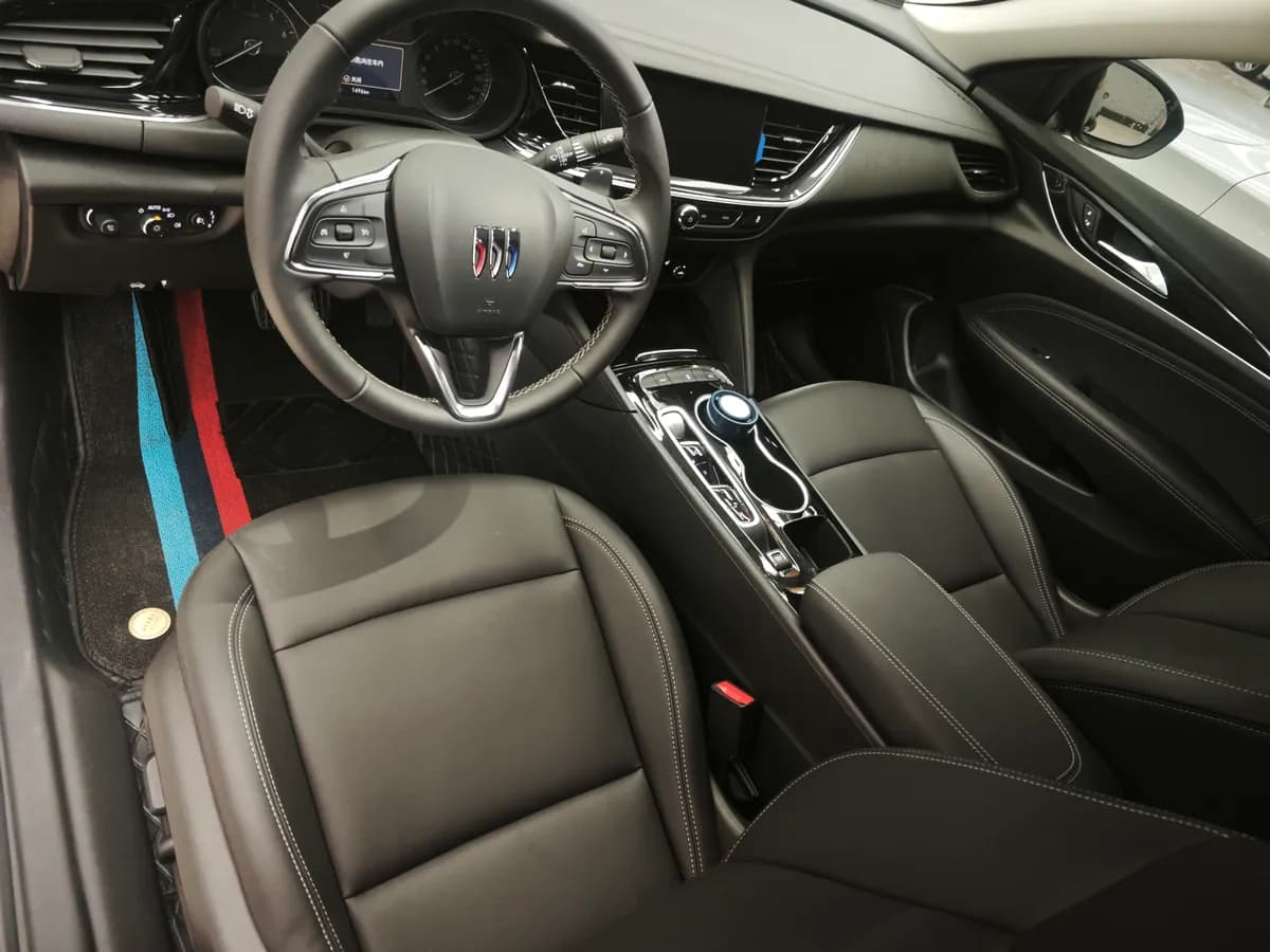 Buick 2024 25T 9