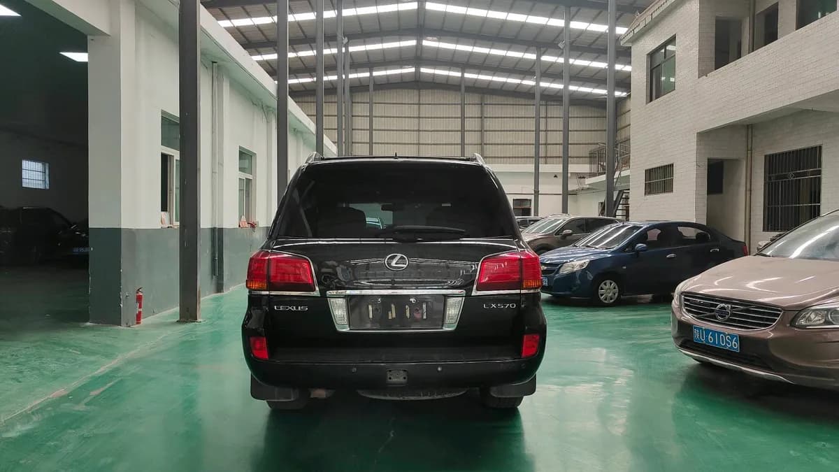 Lexus LX 2009 570 8