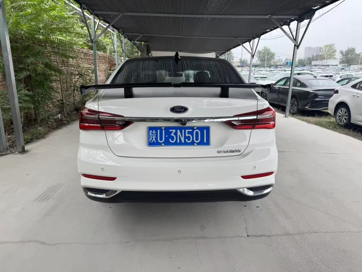 Ford 2021 1.5L 3