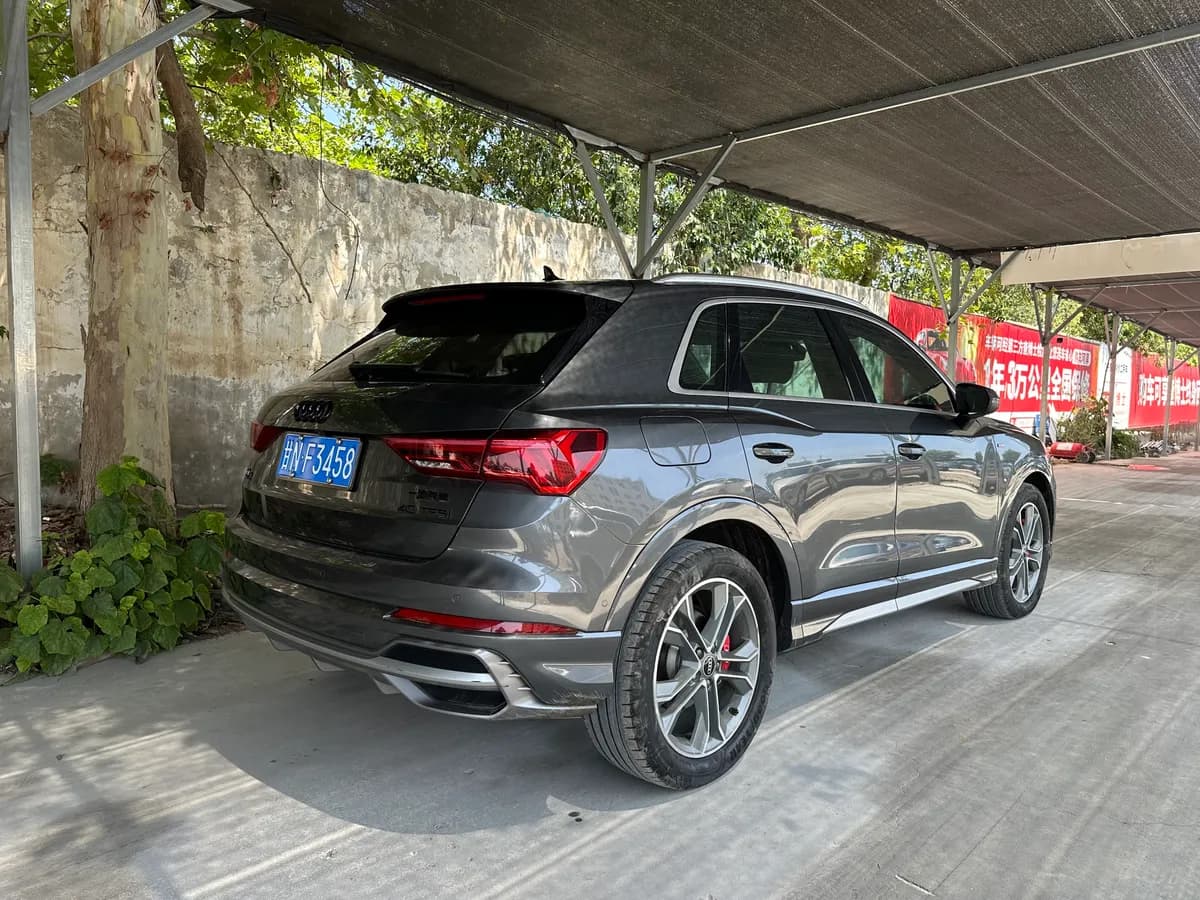 Audi Q3 2021 40 TFSI 3