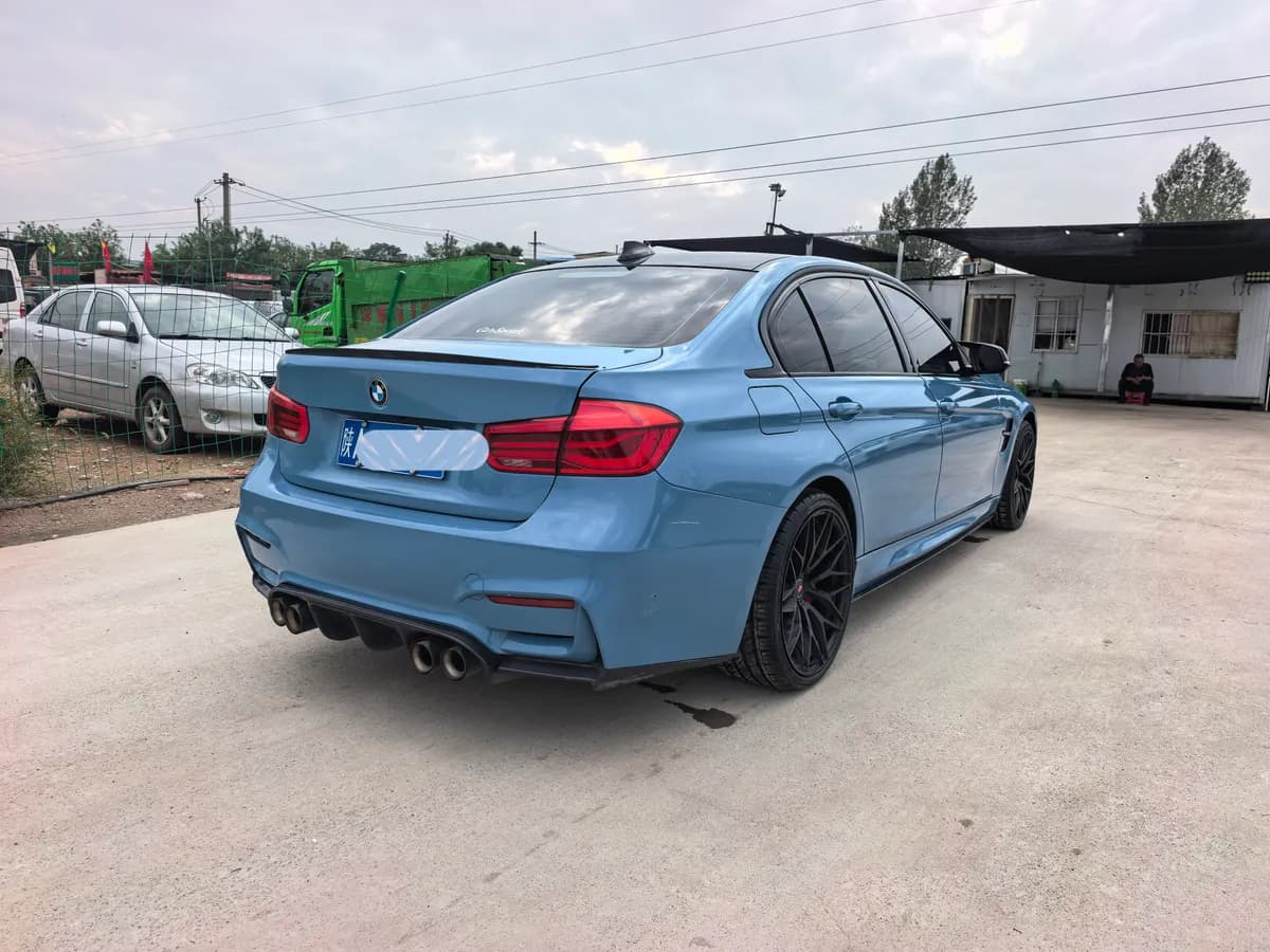 BMW 3 2017 318Li 9
