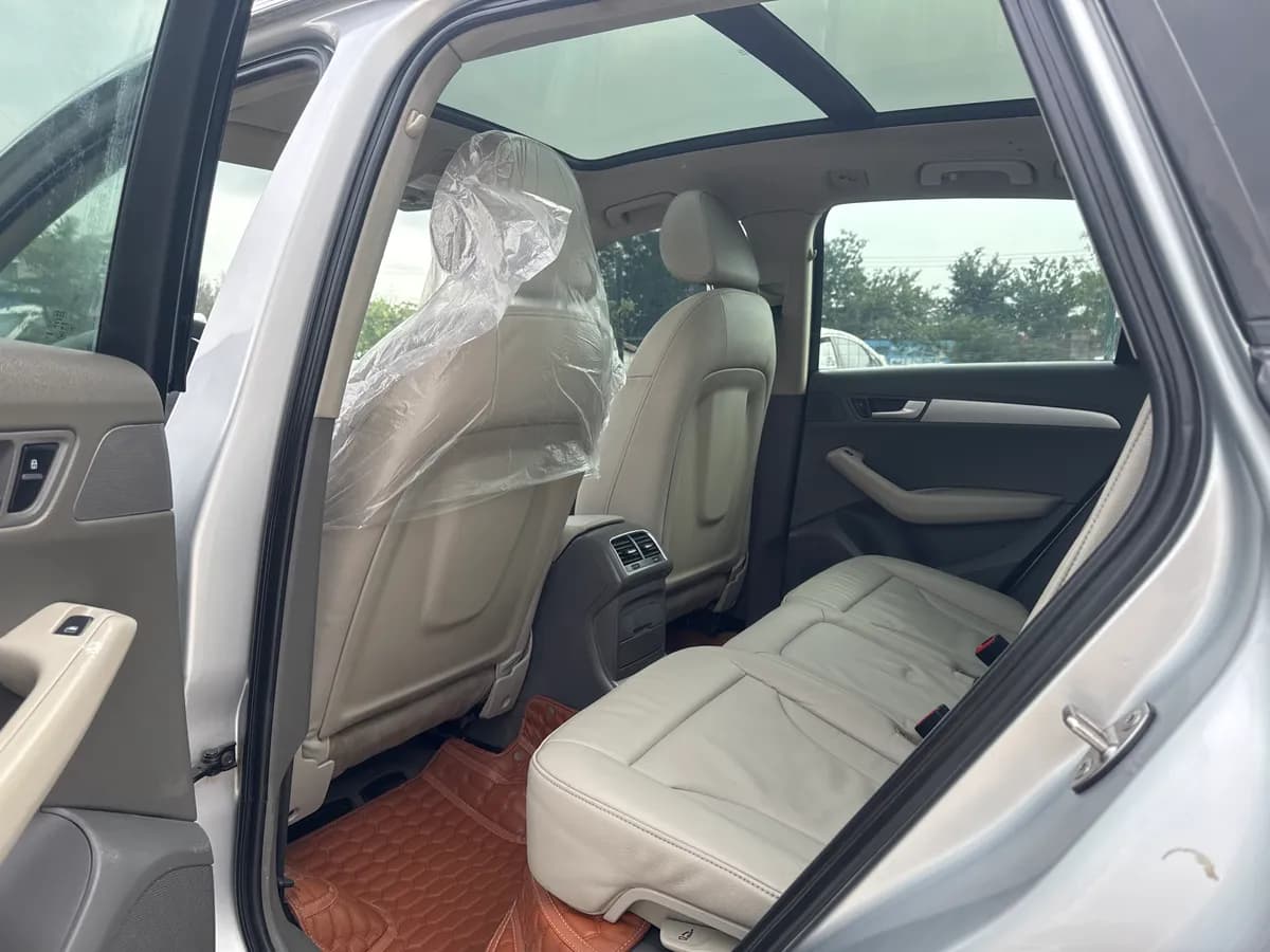 Audi Q5 2011 2.0TFSI 5