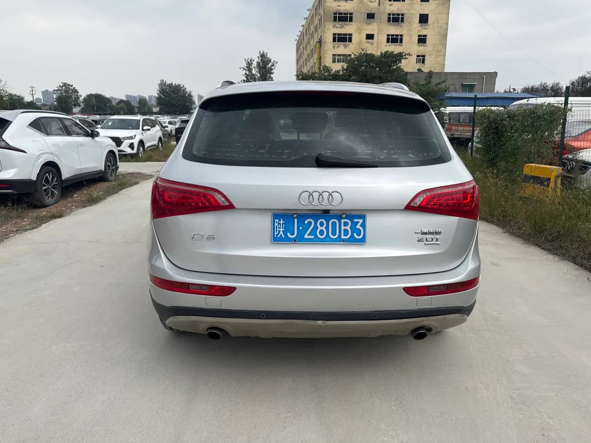 Audi Q5 2011 2.0TFSI 8