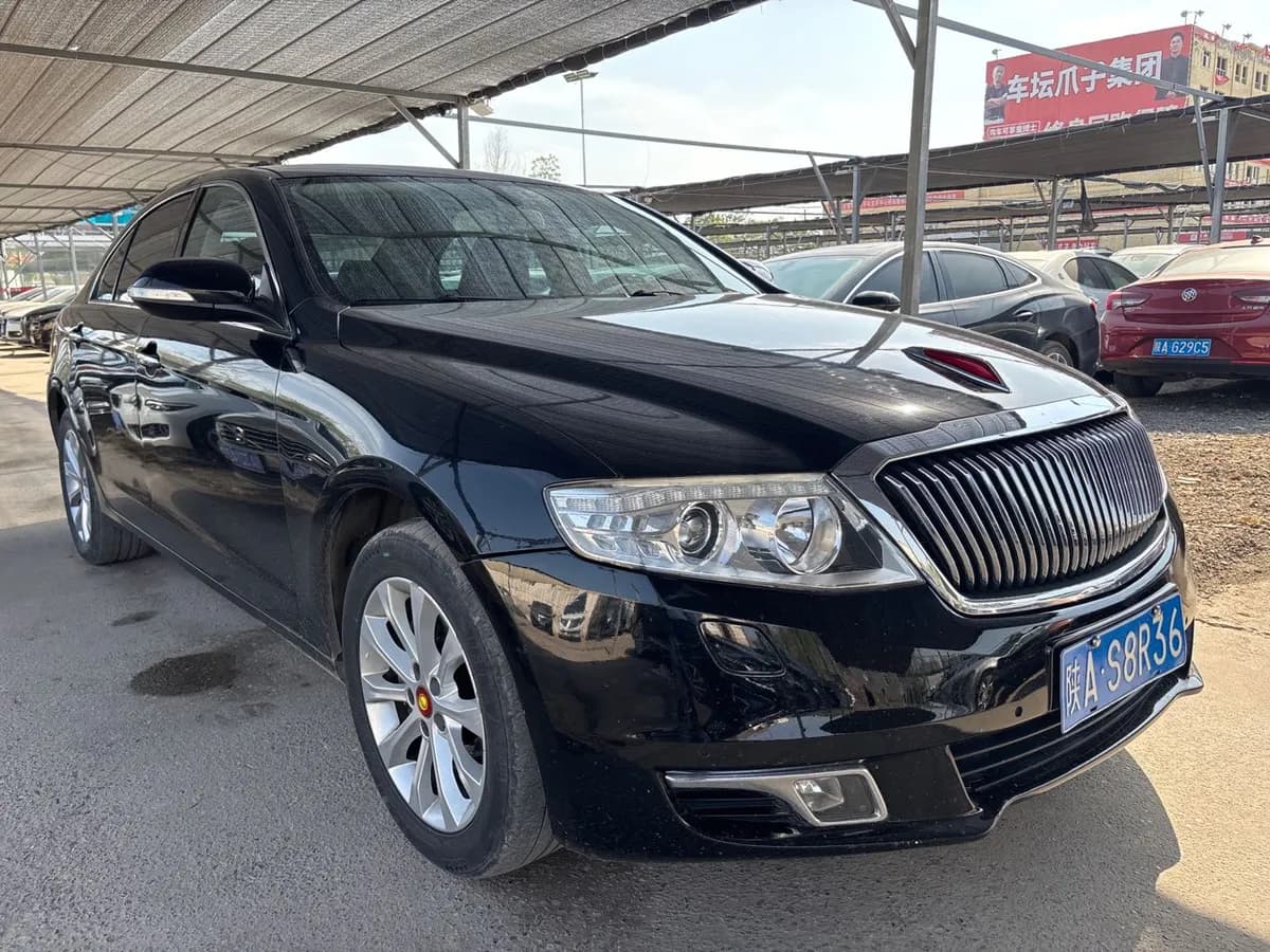 Hongqi H7 2015 2.0T 3