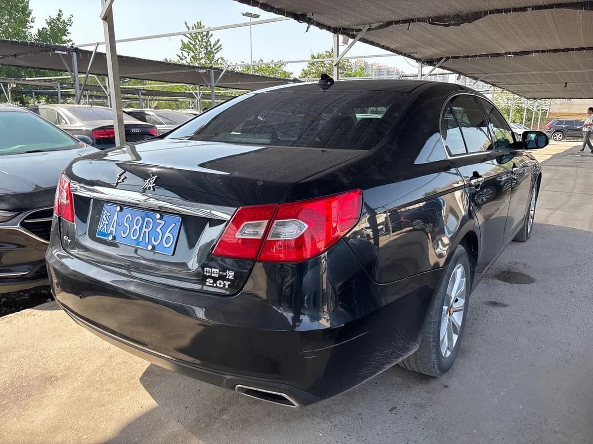 Hongqi H7 2015 2.0T 6