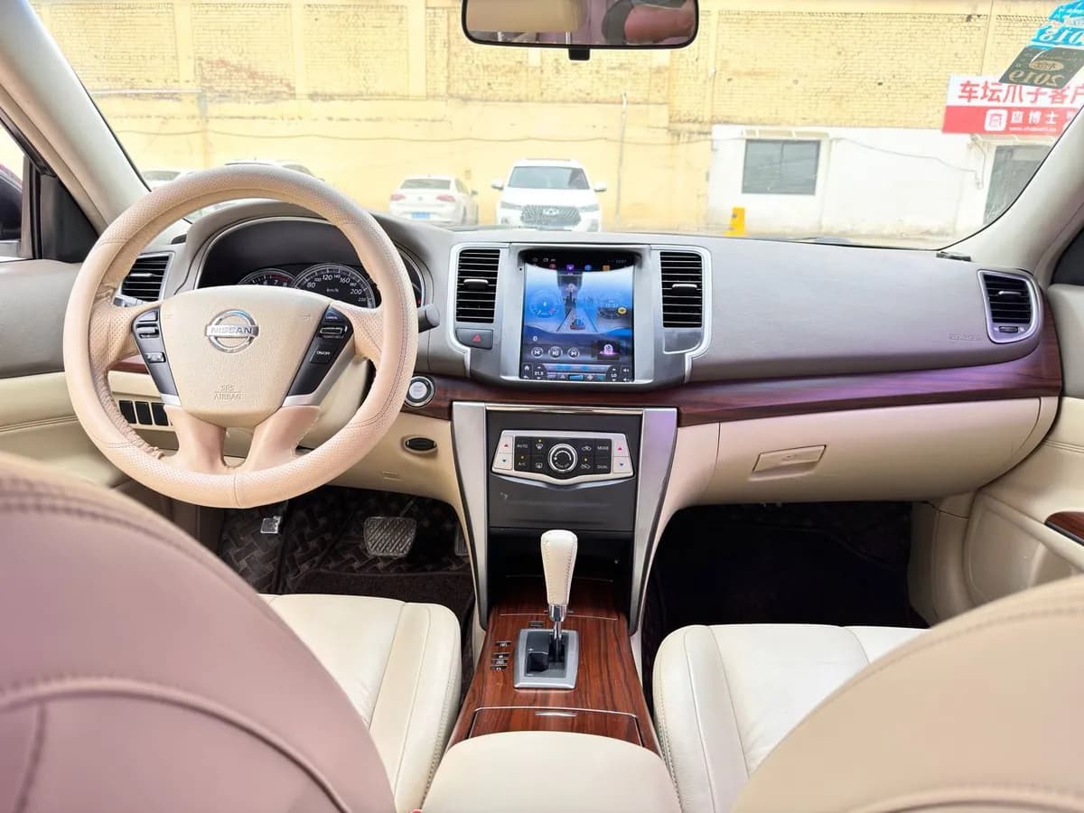 Nissan 2009 2.5L XV VIP 5