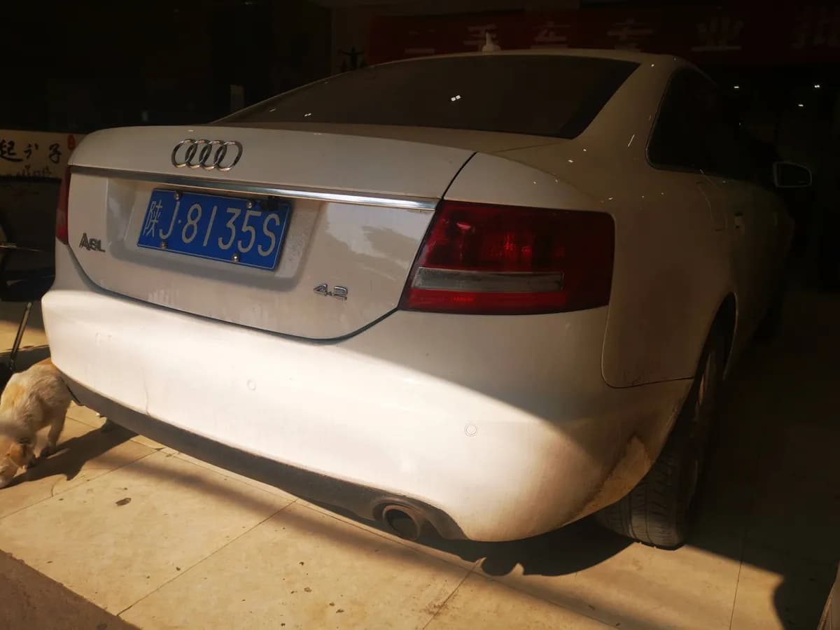 Audi A6L 2005 4.2L quattro 6