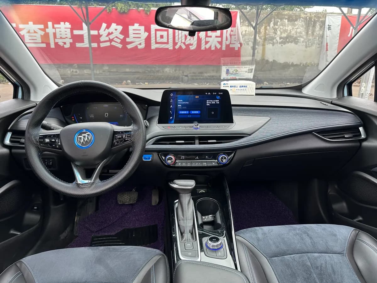 Buick 6 2020 8