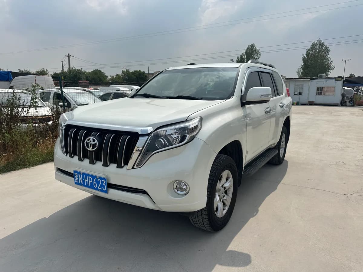 Toyota ( ) 2010 2.7L 8