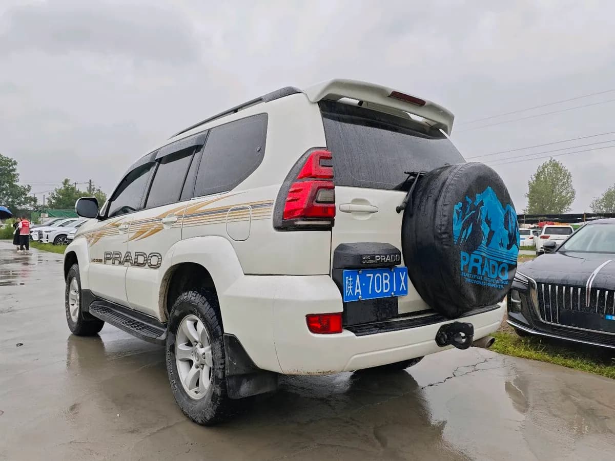 Toyota ( ) 2004 GX 2.7 7