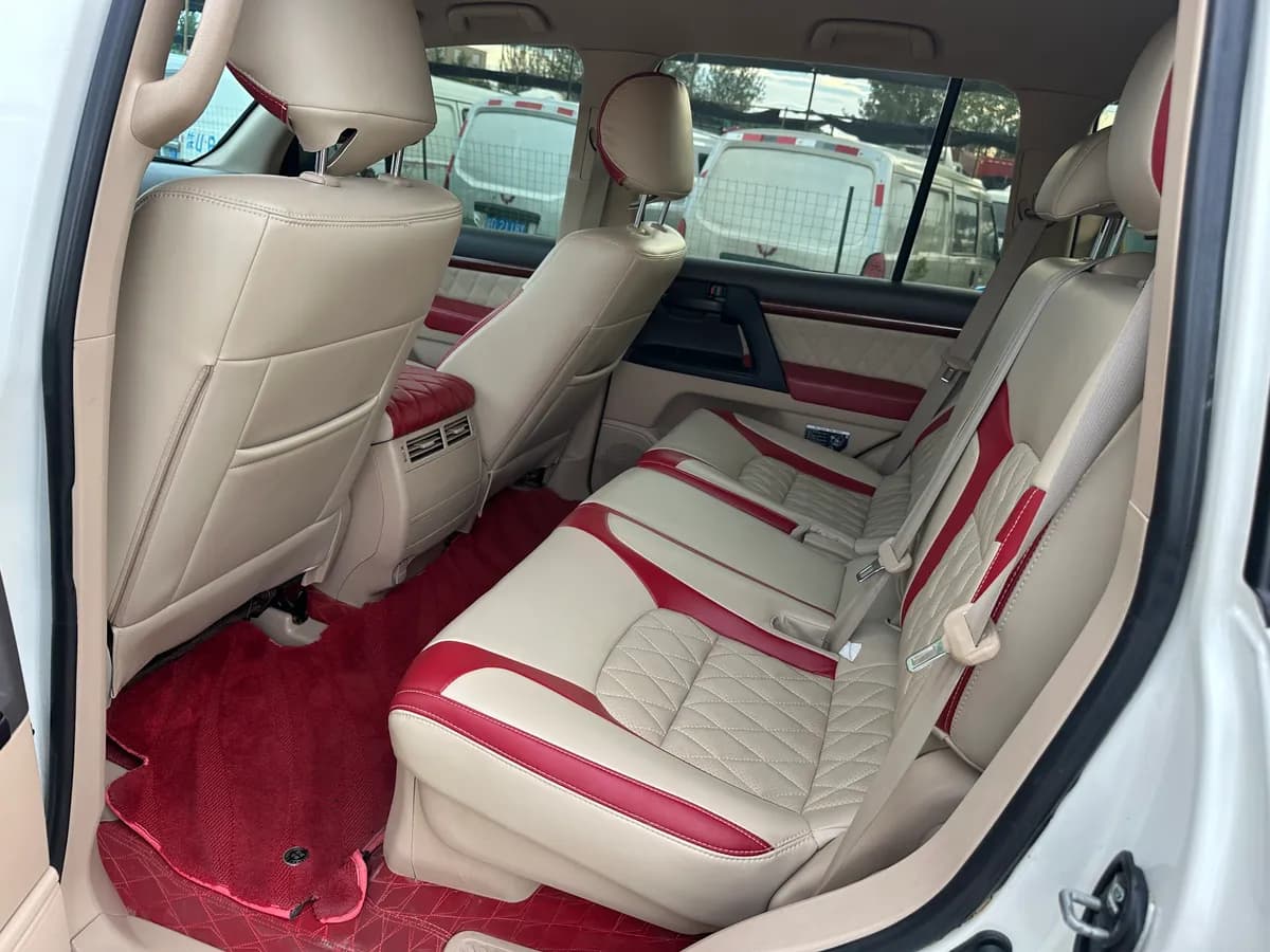 Toyota ( ) 2015 4.0L V6 7