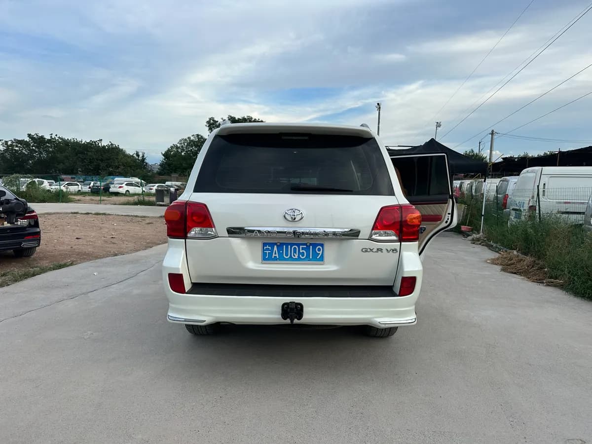 Toyota ( ) 2015 4.0L V6 10