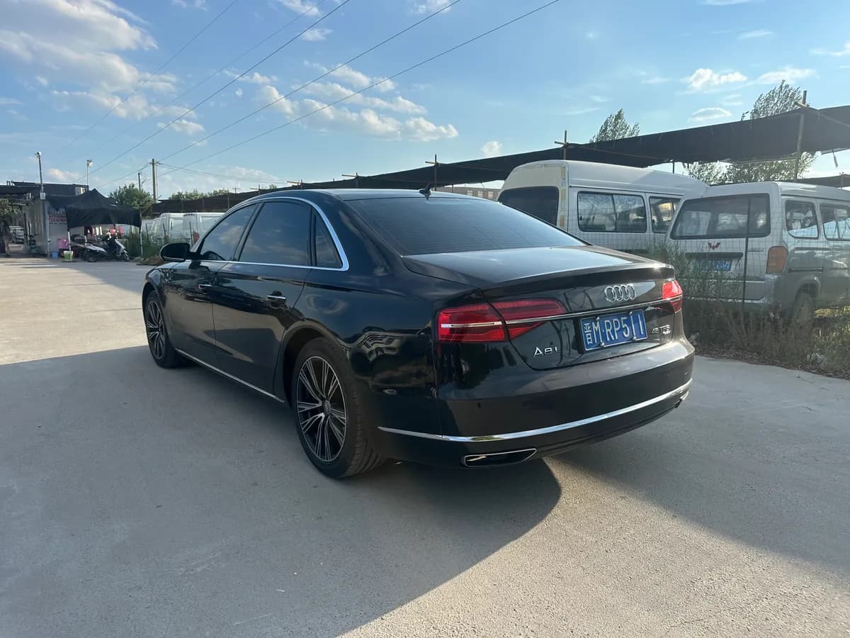 Audi A8 2014 A8L 45 TFSI quattro 9