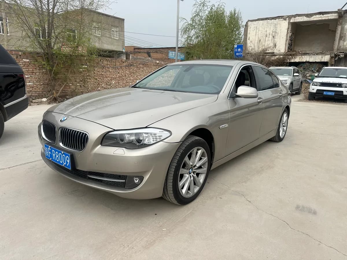 BMW 5 2012 530Li 3