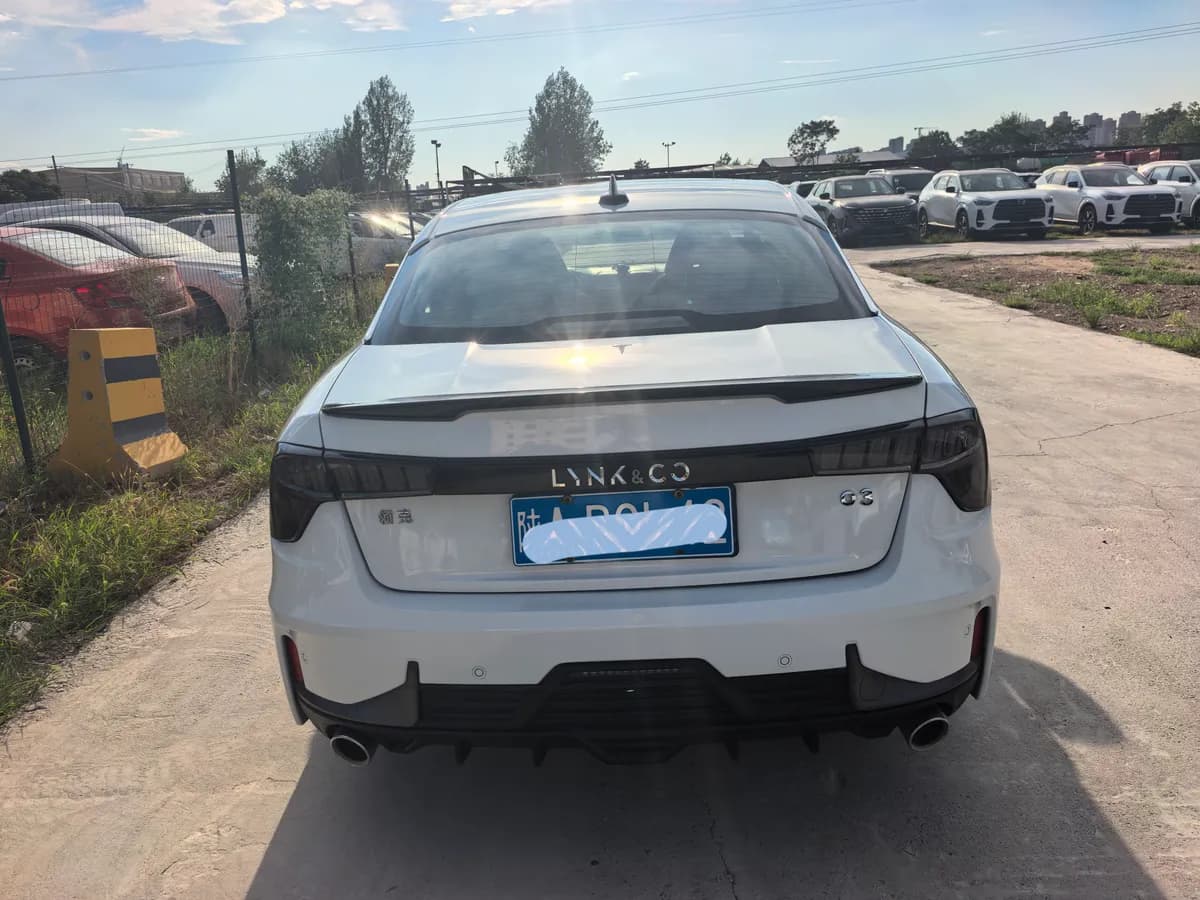 Lynk & Co 03 2018 1.5TD DCT Pro V 8