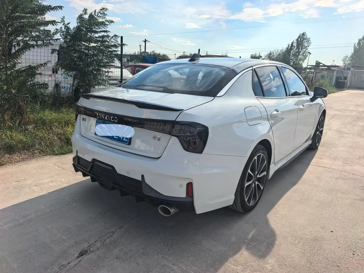 Lynk & Co 03 2018 1.5TD DCT Pro V 9