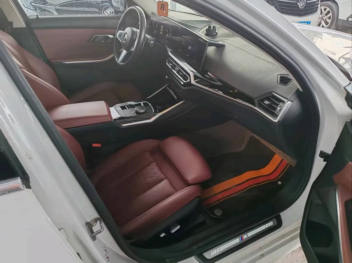 BMW 3 2023 320Li M 9