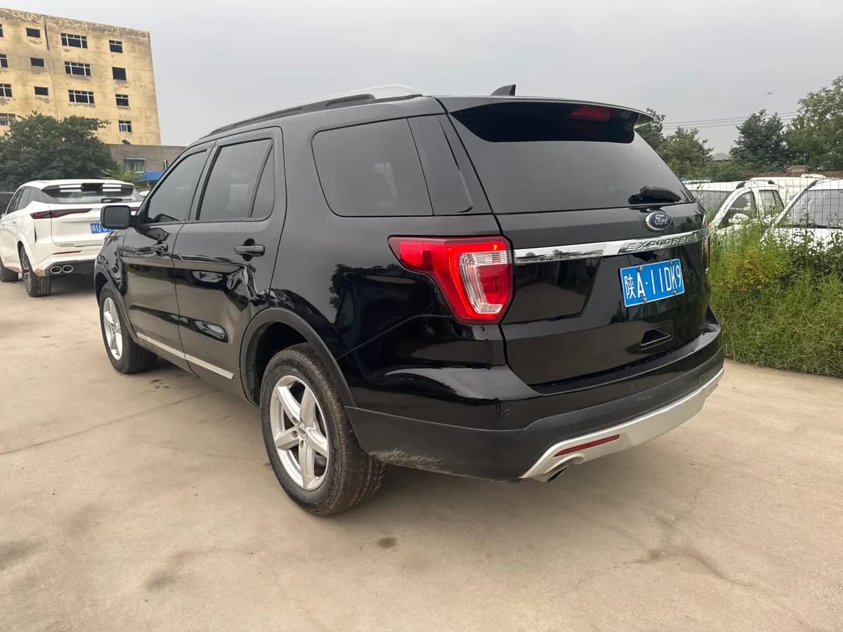 Ford ( ) 2017 2.3T 7