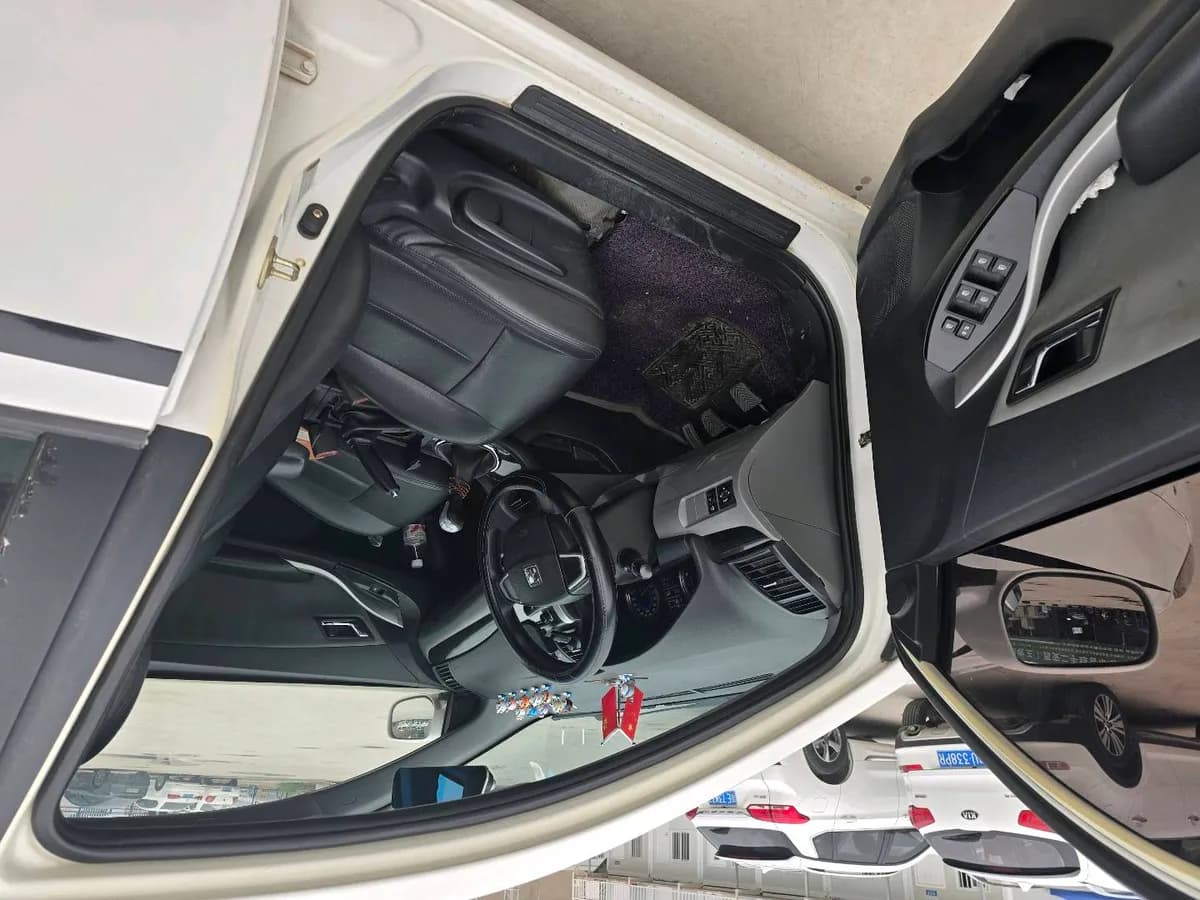 Z300 2013 1.5L 8
