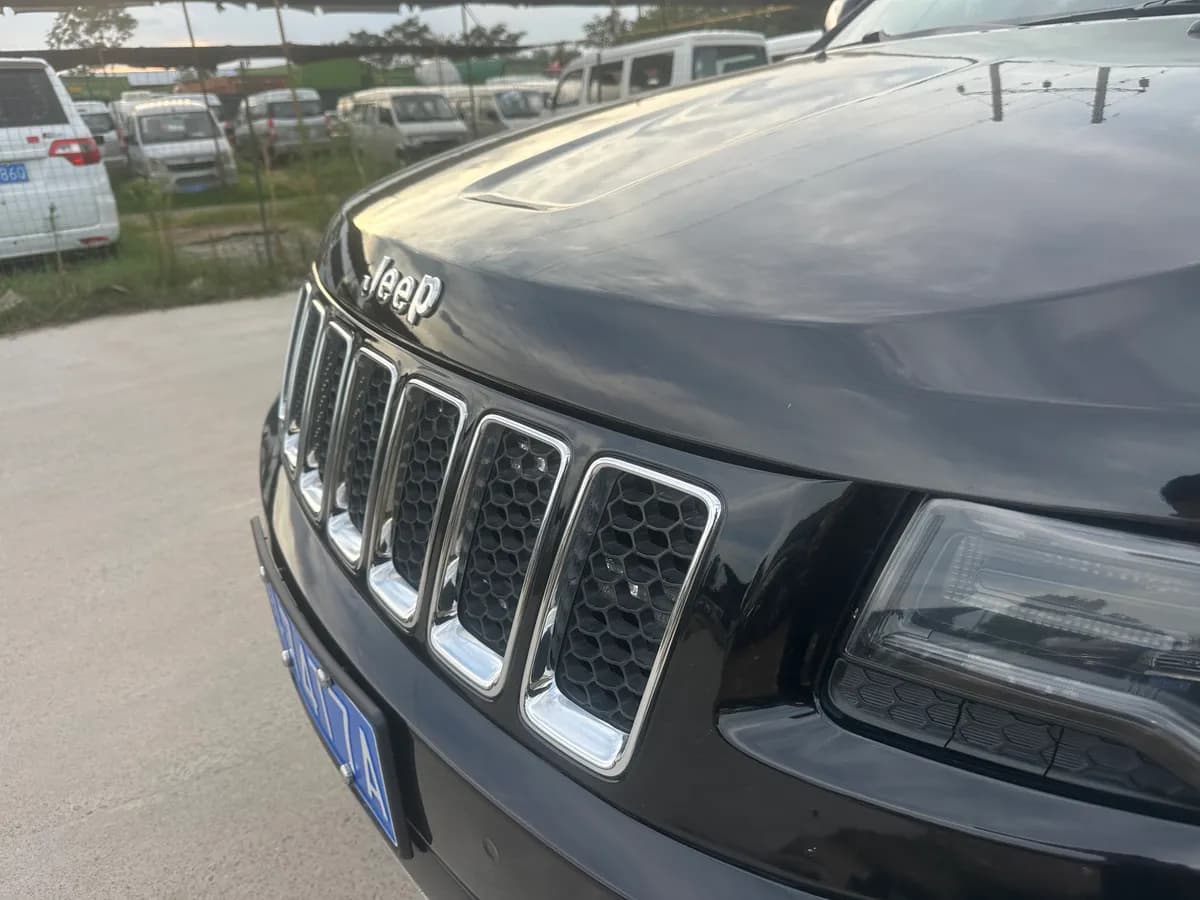 Jeep ( ) 2015 3.6L 4