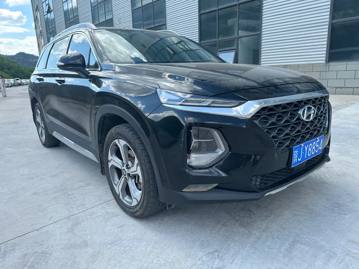 Hyundai 2019 380 TGDi DLX （HTRAC） V 3