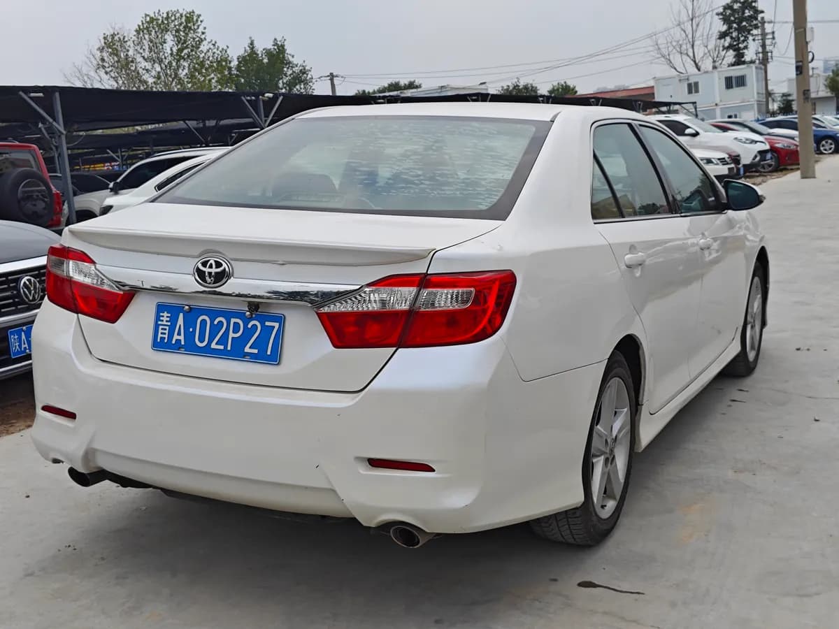 Toyota 2012 2.0S 6