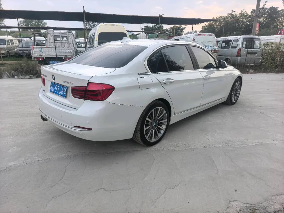 BMW 3 2019 320Li xDrive 4