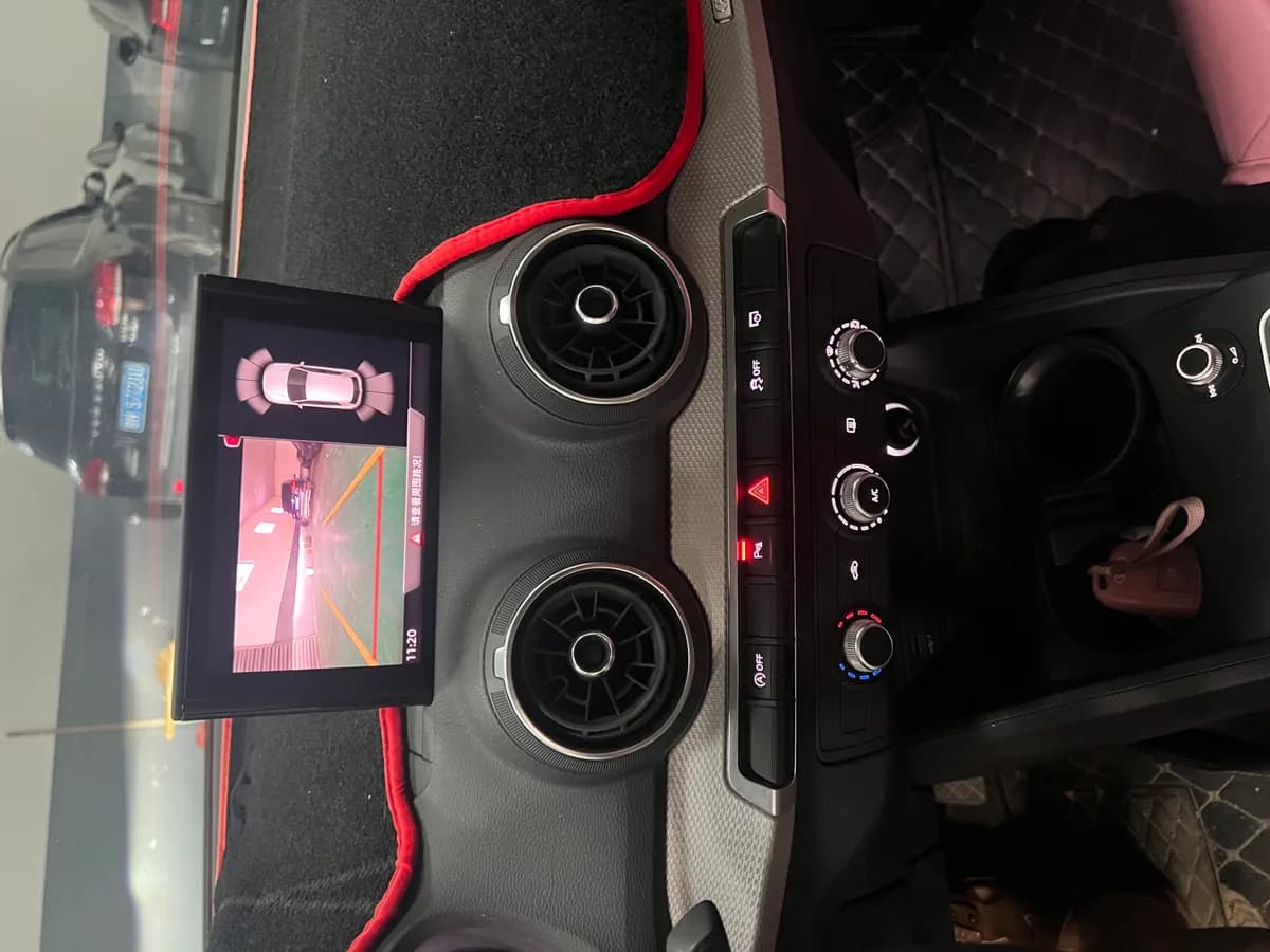 Audi Q2L 2020 35 TFSI 5