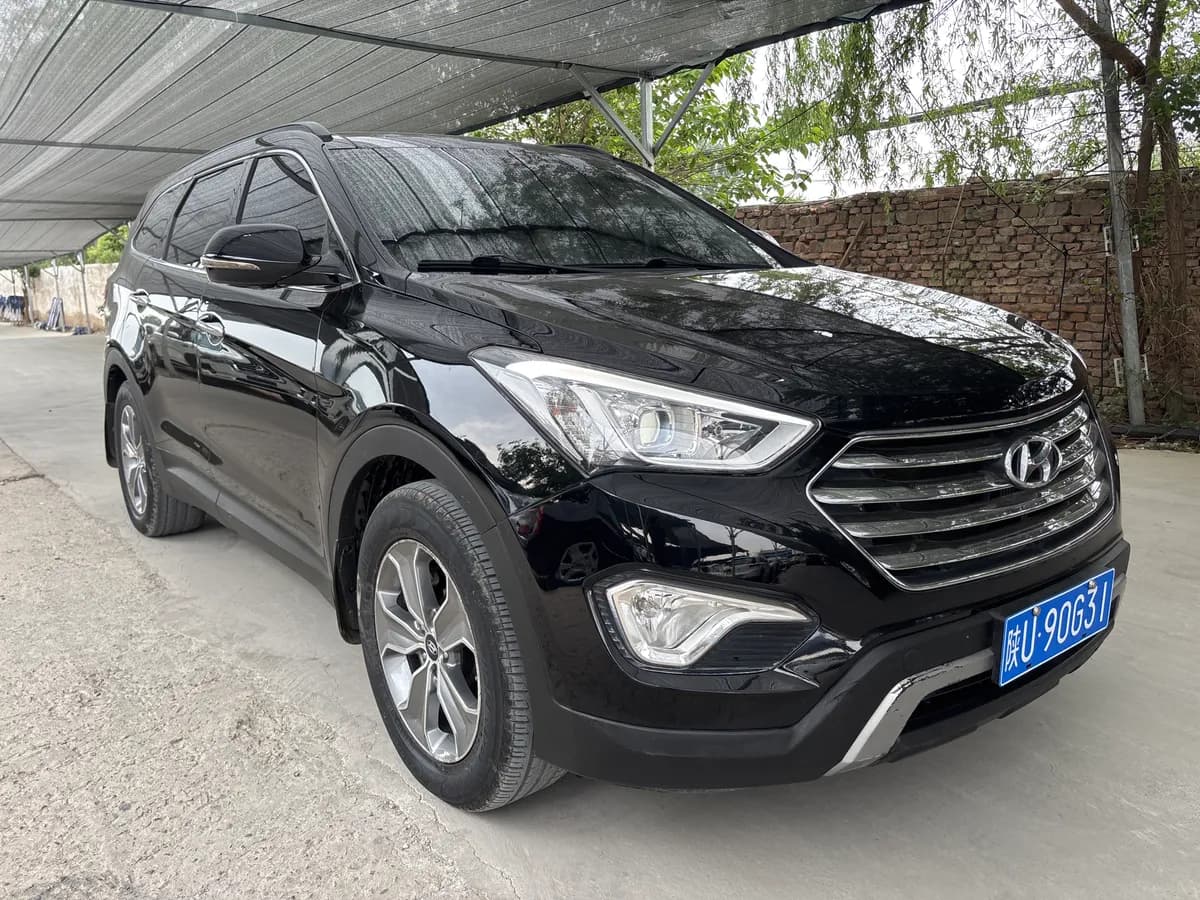 Hyundai 2013 2.2T 7 3
