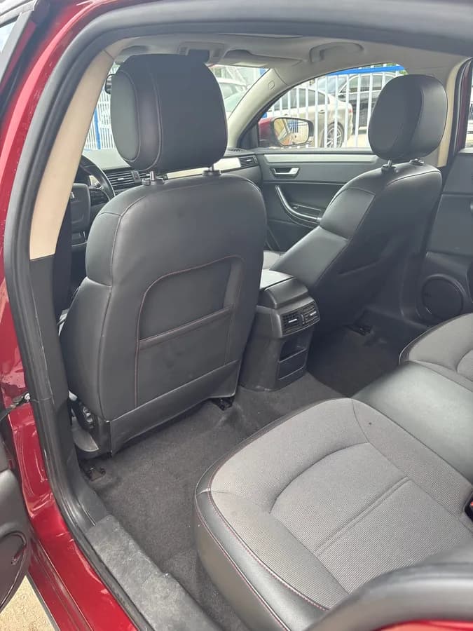 3 2015 SUV 1.6T 7