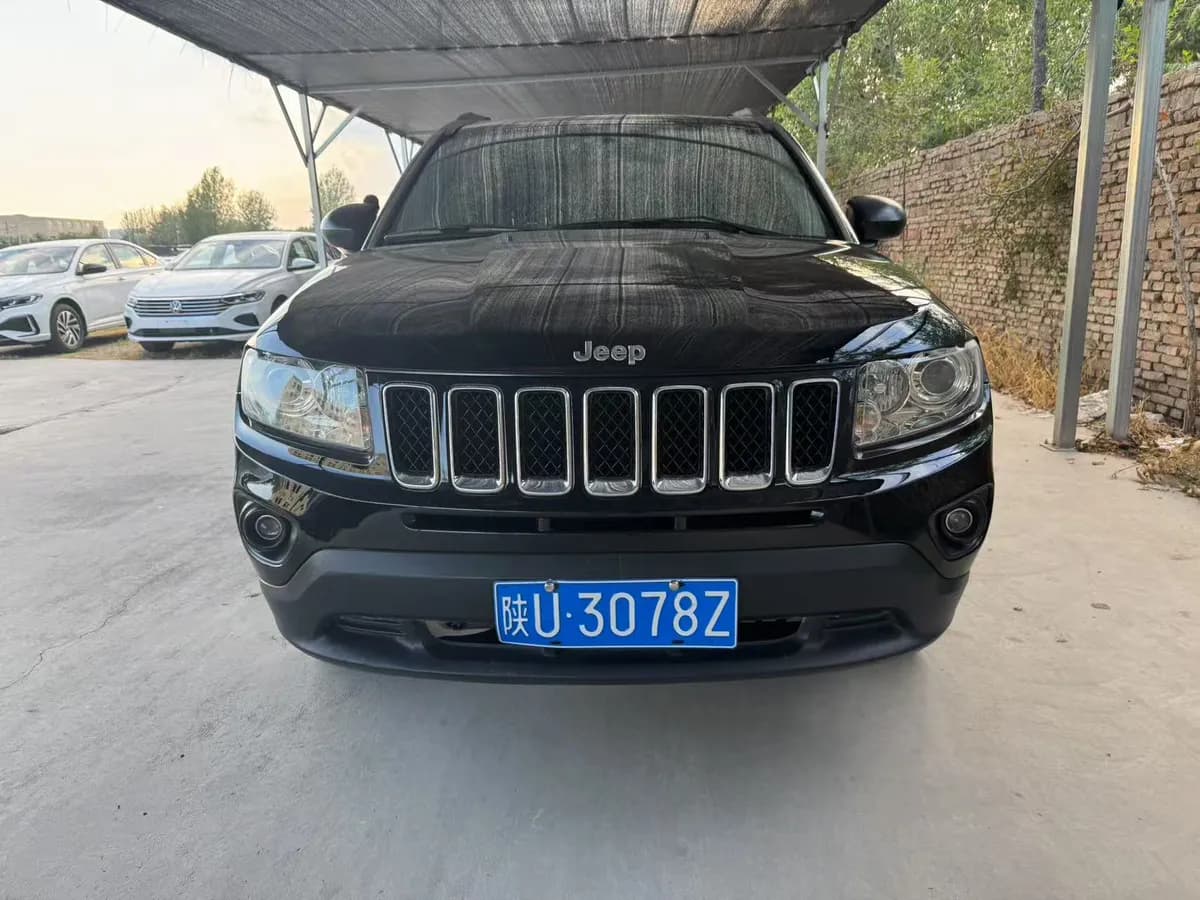 Jeep ( ) 2012 2.4L 2