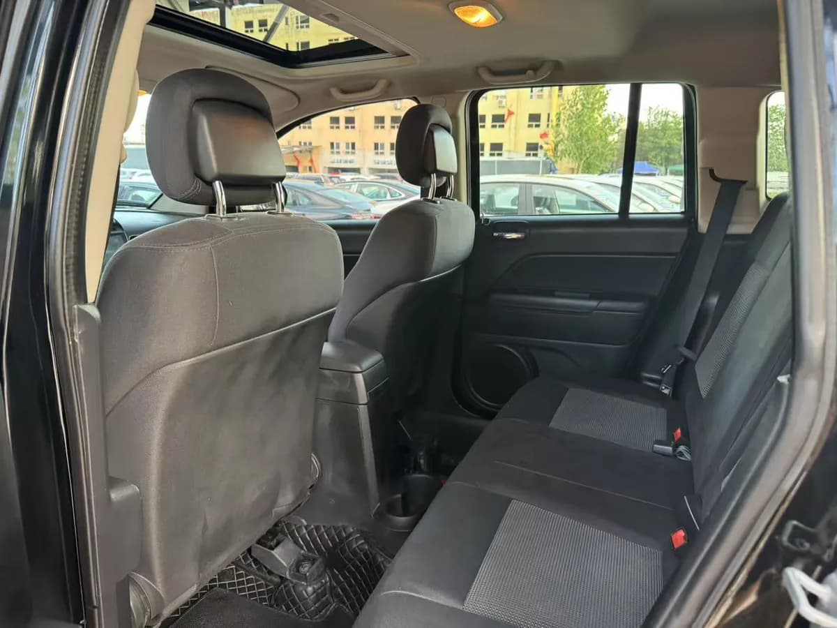 Jeep ( ) 2012 2.4L 9