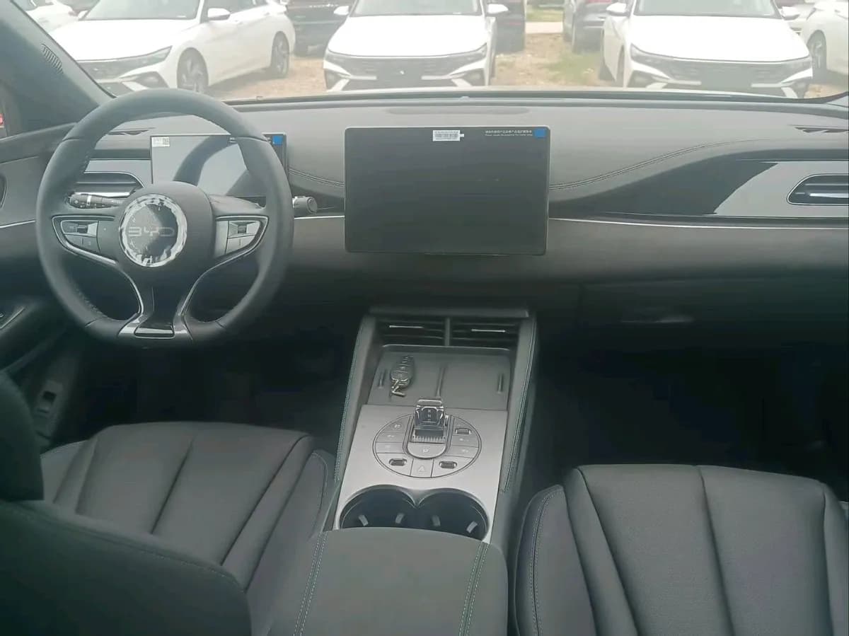 BYD 06DM-i 2024 DM-i 80KM 4