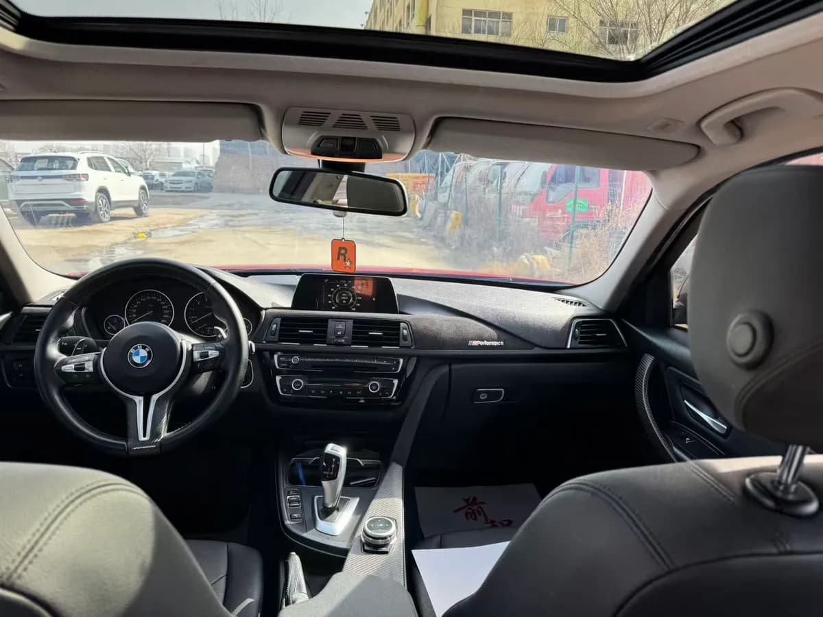 BMW 3 2016 320i M 5