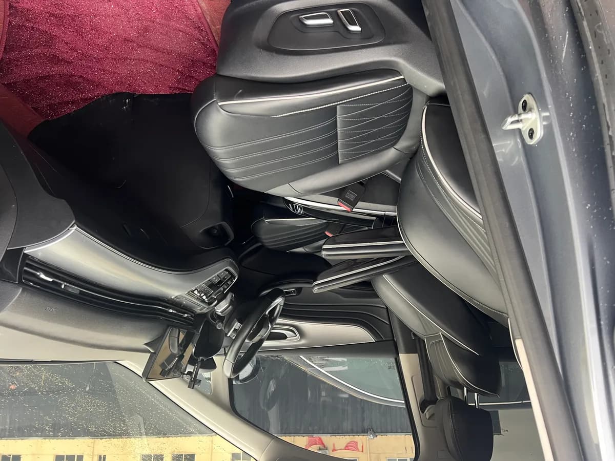 Roewe iMAX8 2021 400TGI Supreme 7