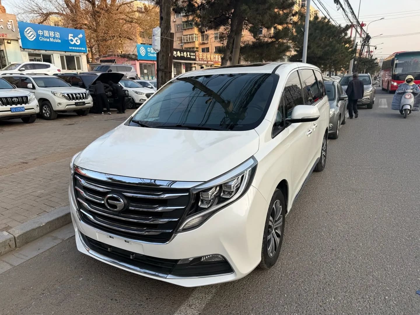 GAC Trumpchi GM8 2018 2
