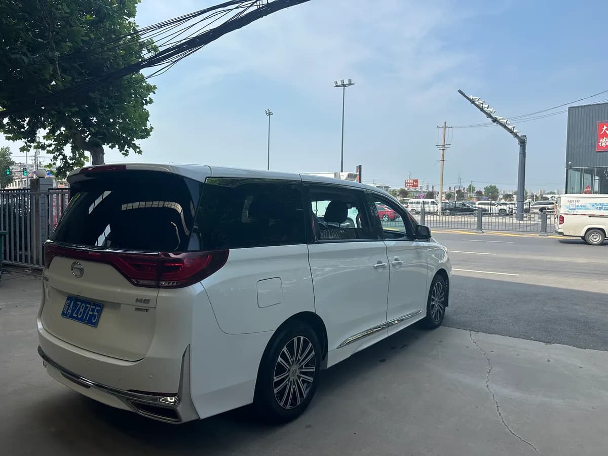 GAC Trumpchi M8 2021 4