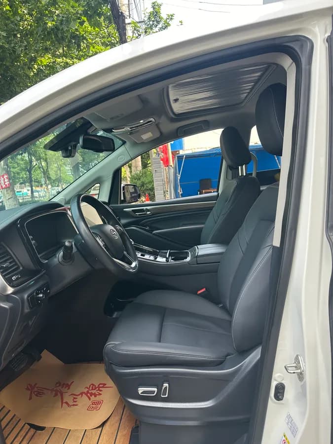 GAC Trumpchi M8 2021 7