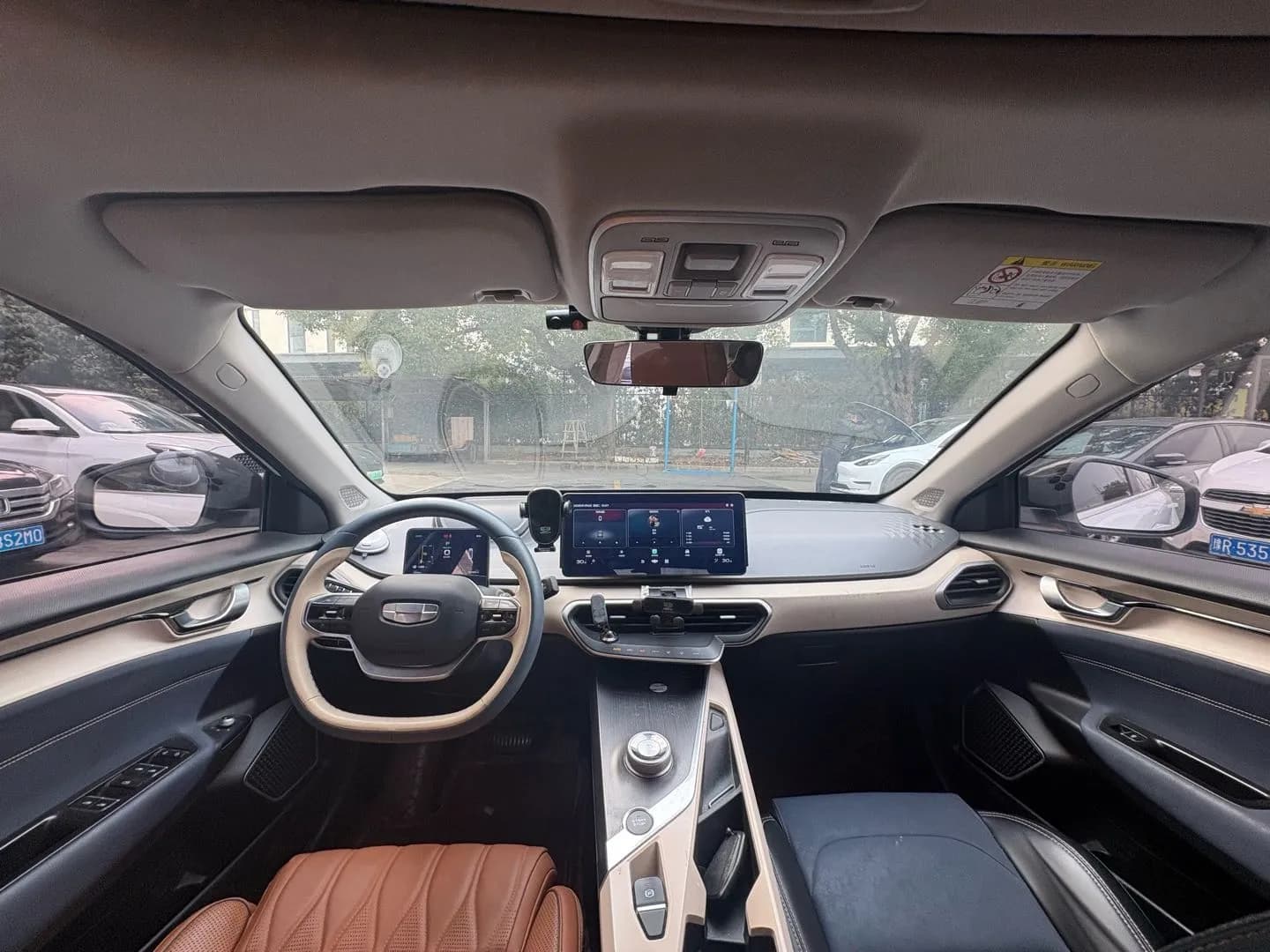 Geely Geometry A 2022 4